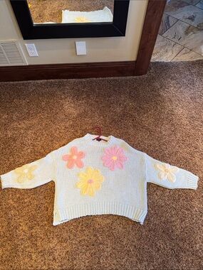 Debut sweater